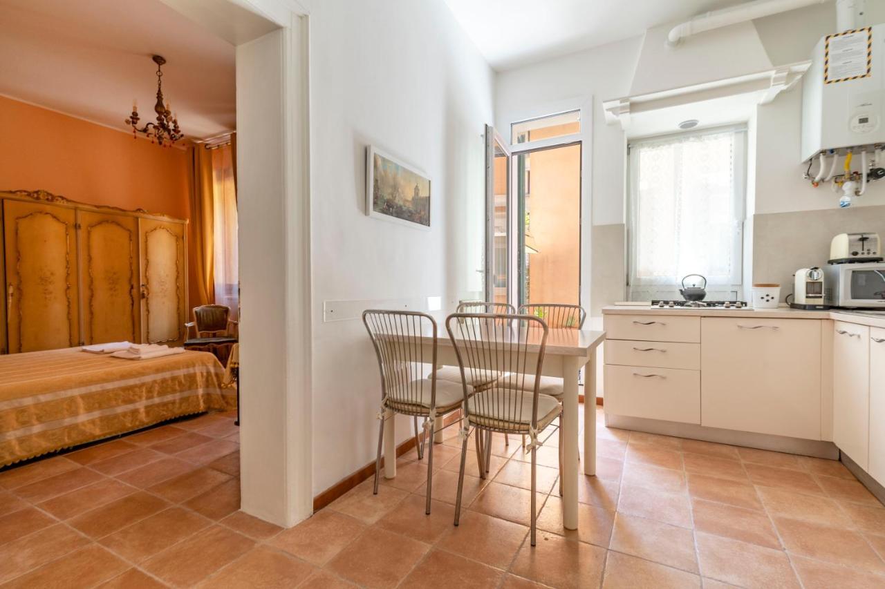 Queen House Venezia Екстериор снимка