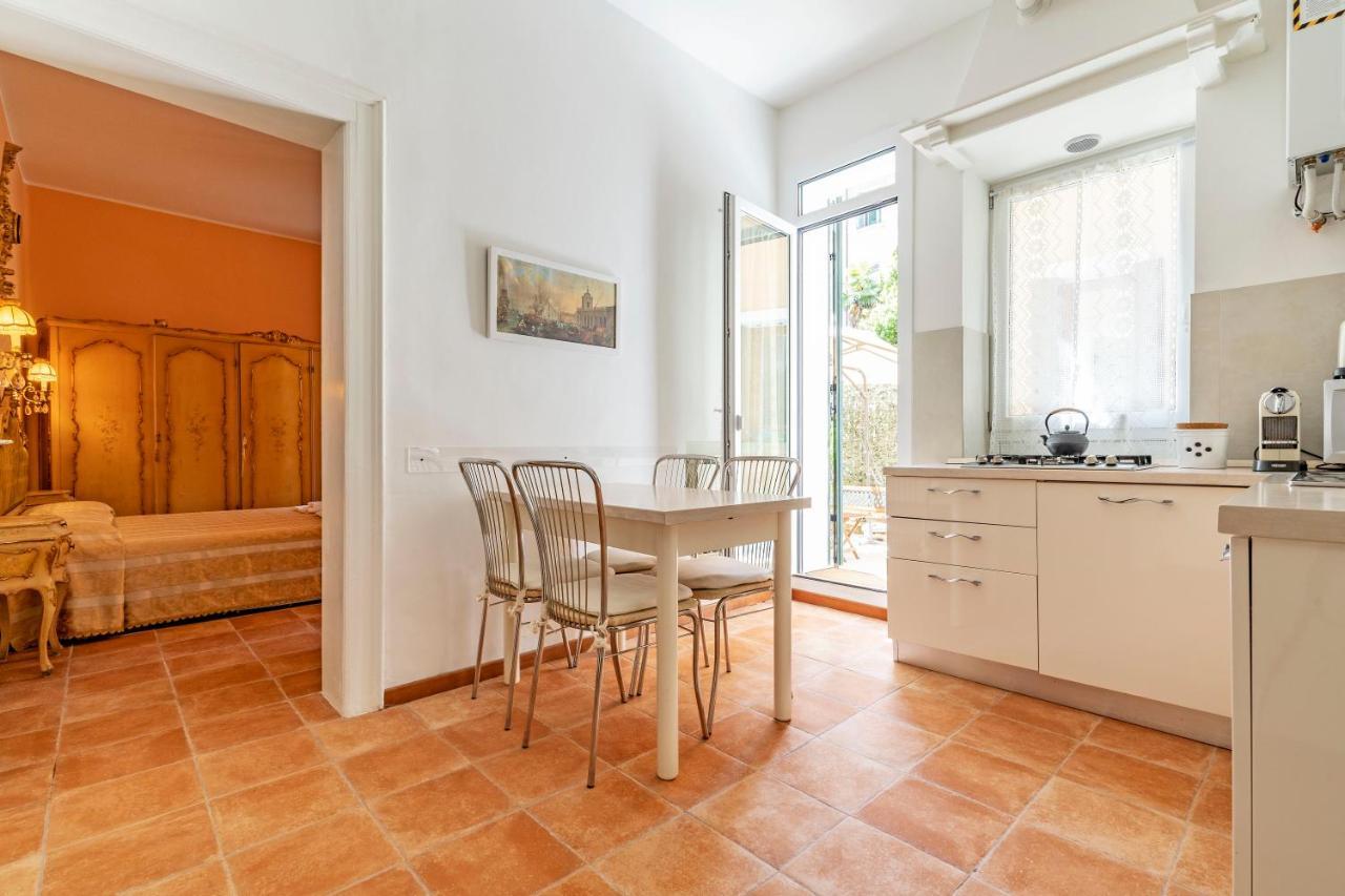 Queen House Venezia Екстериор снимка