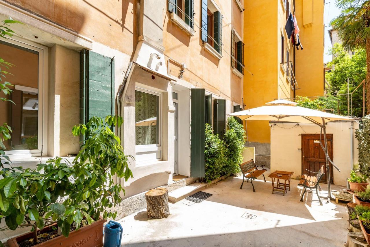 Queen House Venezia Екстериор снимка