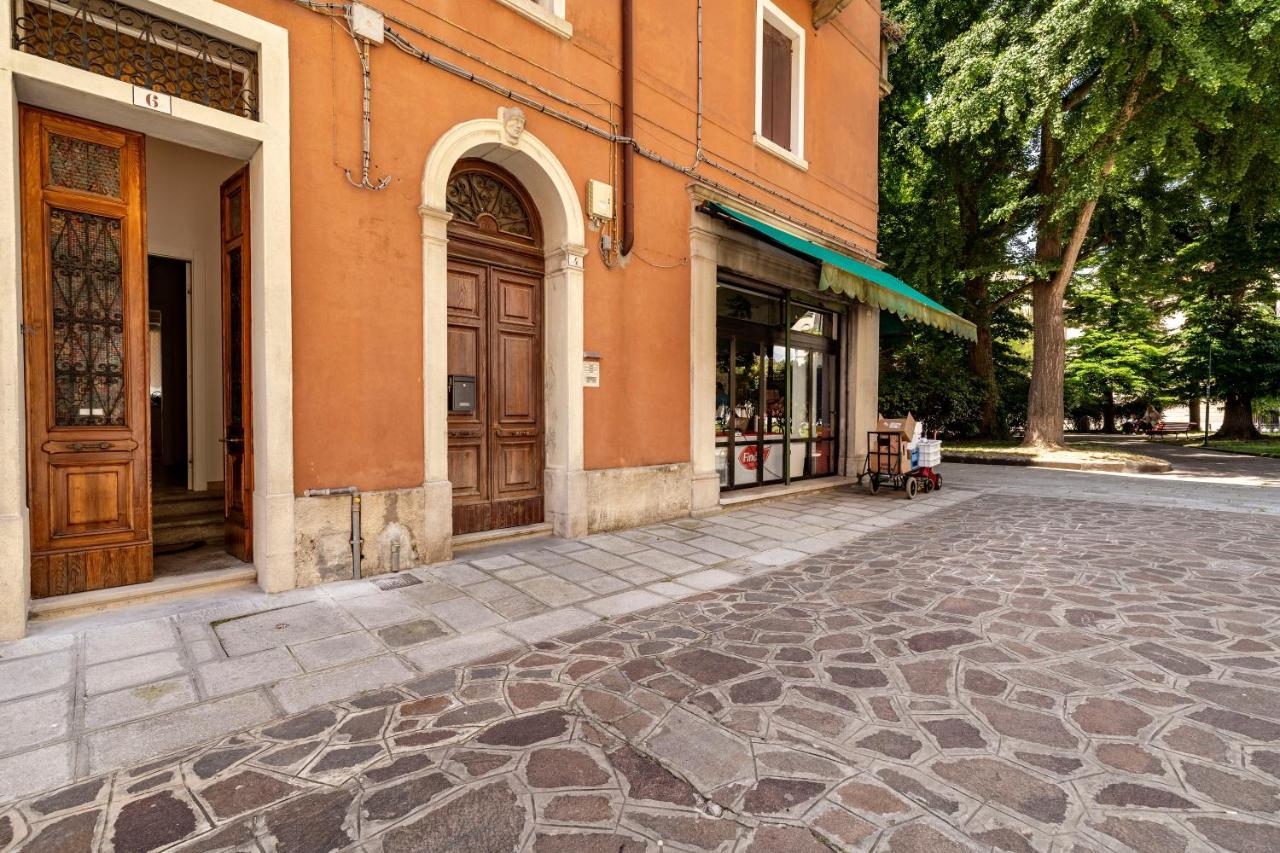 Queen House Venezia Екстериор снимка