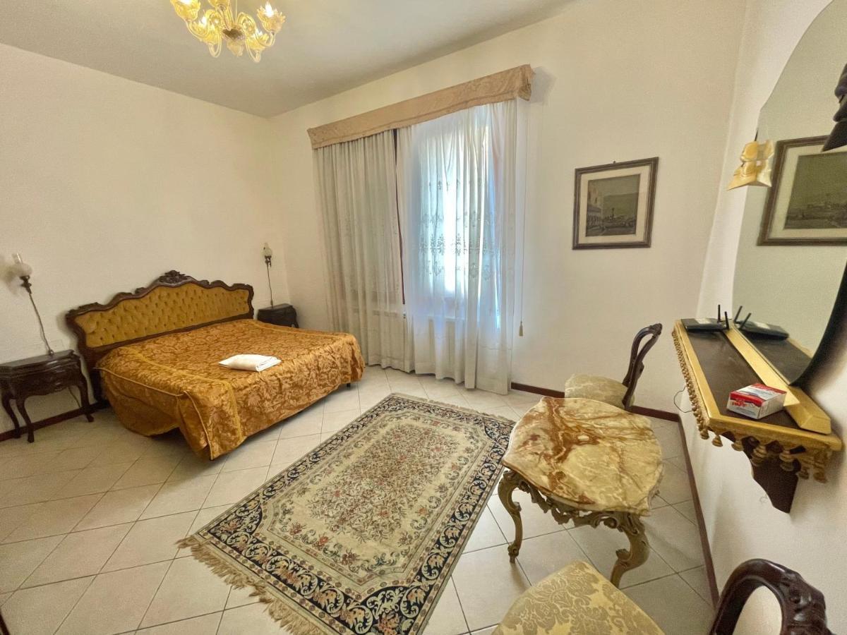 Queen House Venezia Екстериор снимка