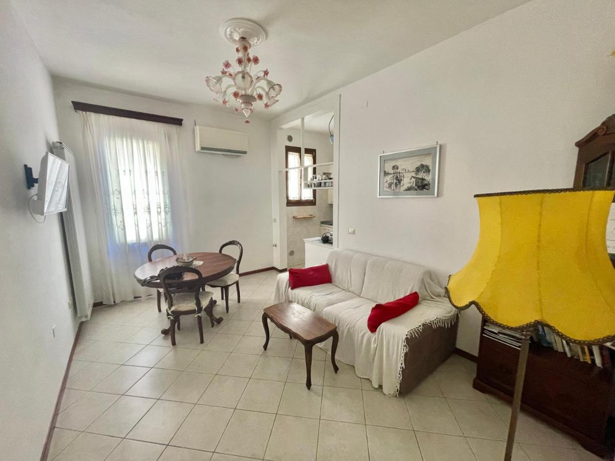 Queen House Venezia Екстериор снимка
